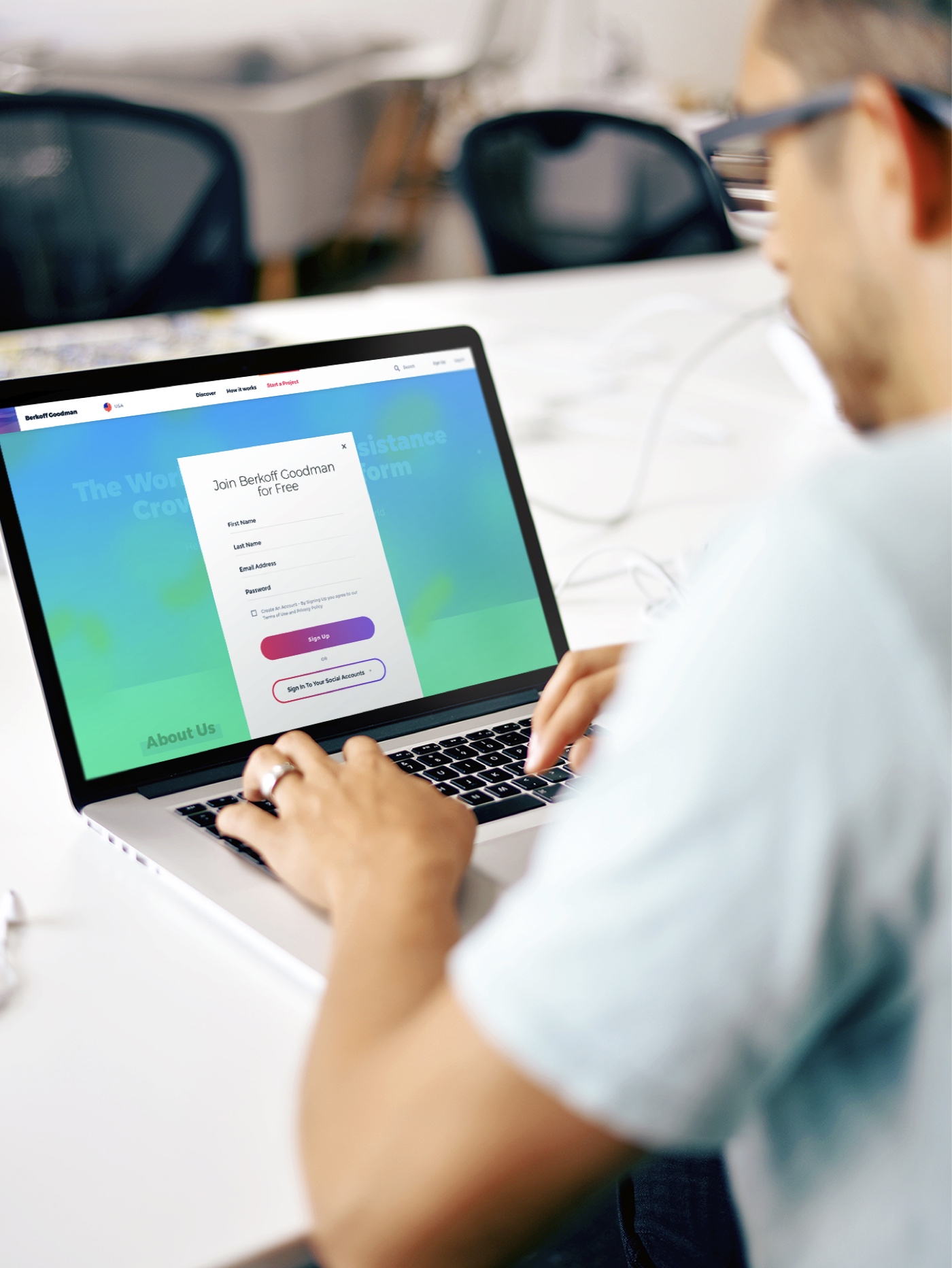User signing up on Berkoff Goodman international crowdfunding website